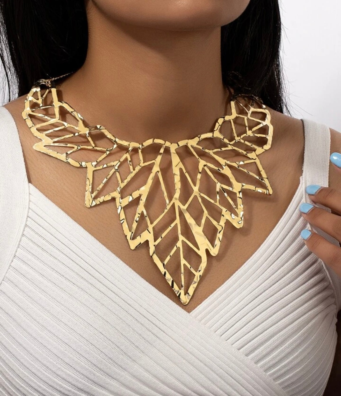 The Golden leaf necklace